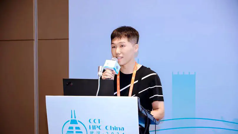 Jie Zhao participated in CCF HPC China 2024 and be a guest speaker at The 3rd High-Performance Deep Learning System Forum